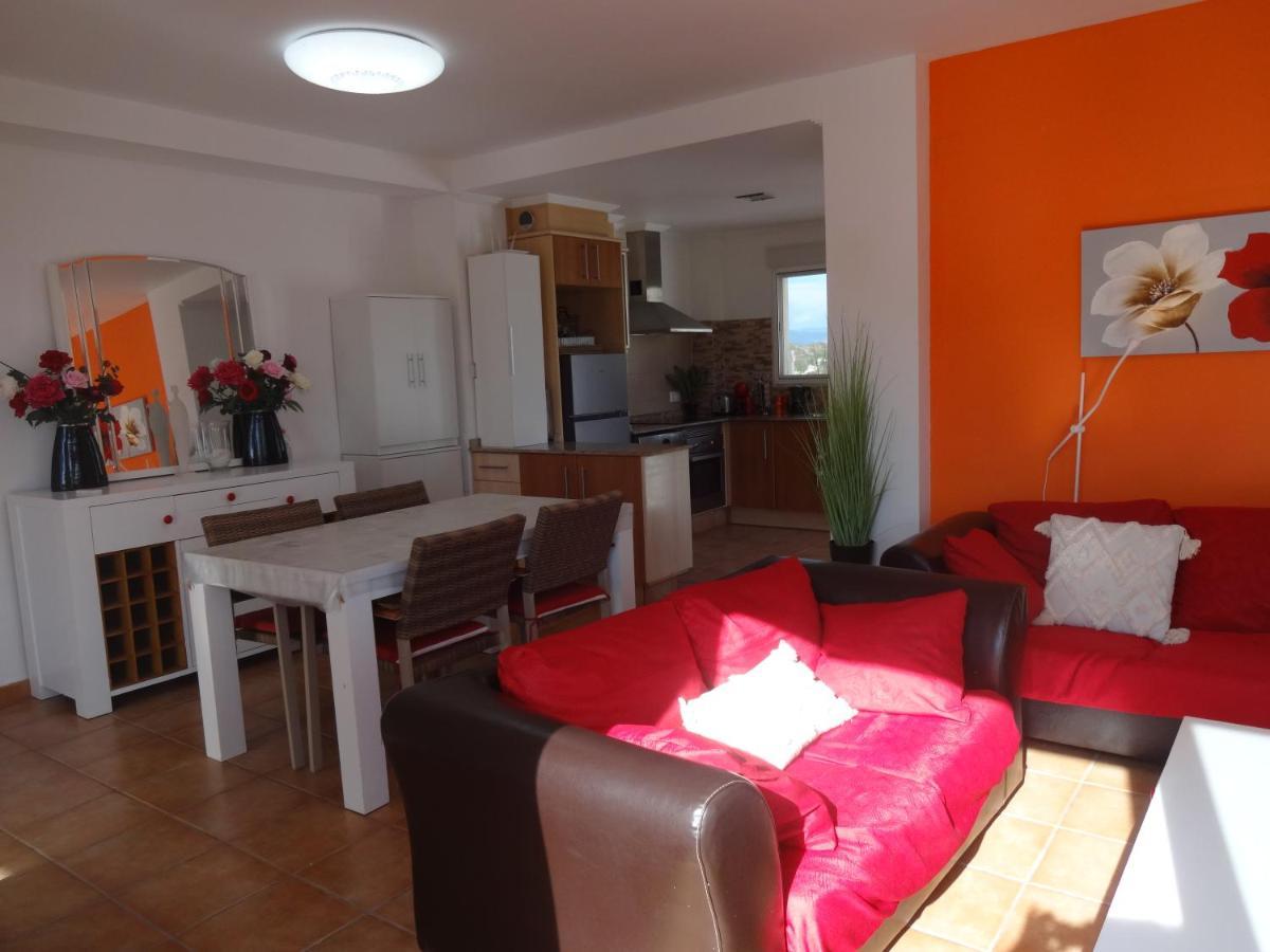 Palomas, 2 Avec Piscine Apartamento