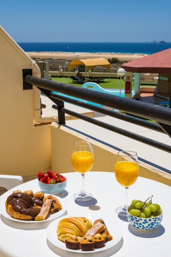 Apartment The House Of Nonni Ventura - Beachfront, Ocean View, Wi-fi, Aircon, Swimming Pool *