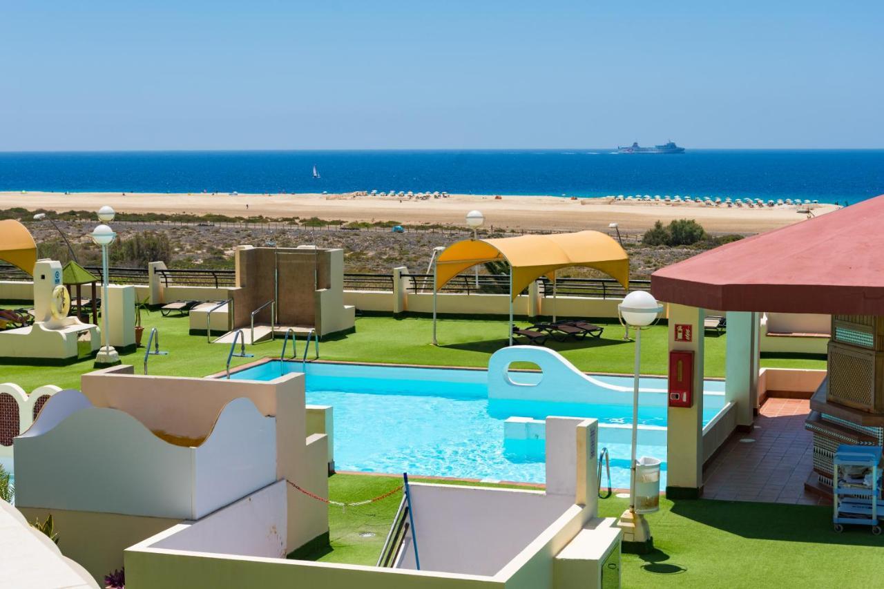 Apartment The House Of Nonni Ventura - Beachfront, Ocean View, Wi-fi, Aircon, Swimming Pool