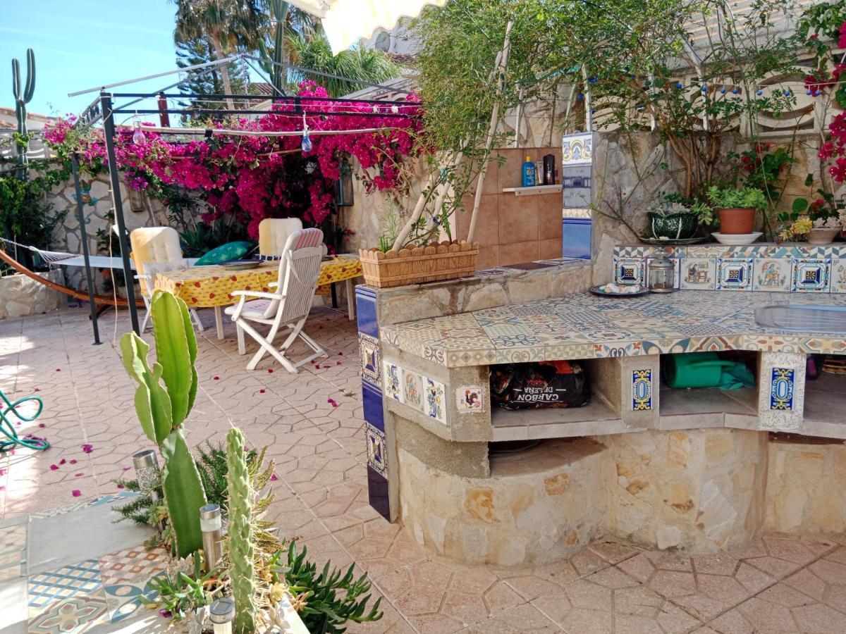Stylish Family Villa, Near Beach,prive Parking,wifi Villa Denia
