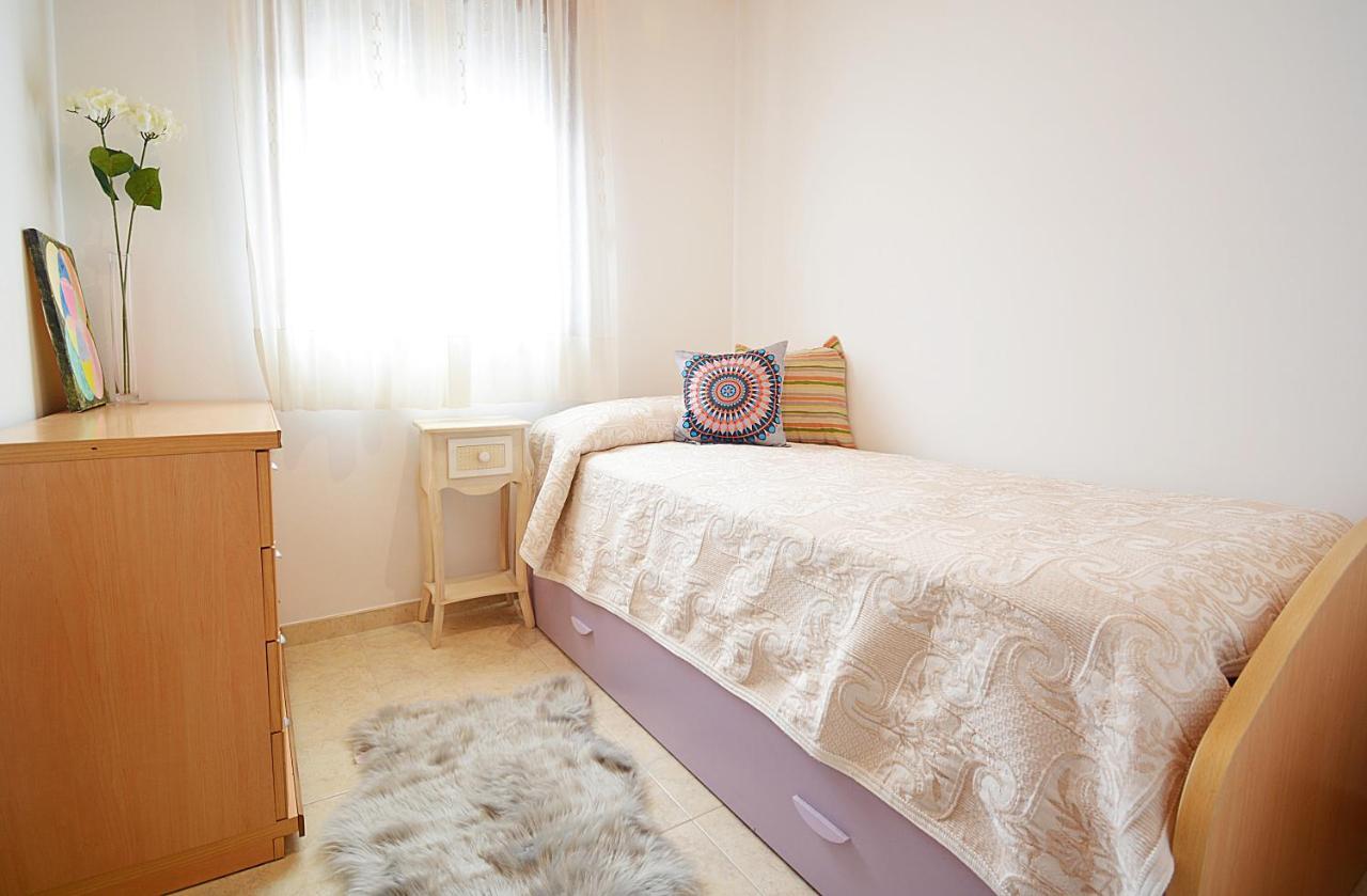 Сasa de vacaciones Casita Adosada De Playa En Porto Meloxo - Grove *