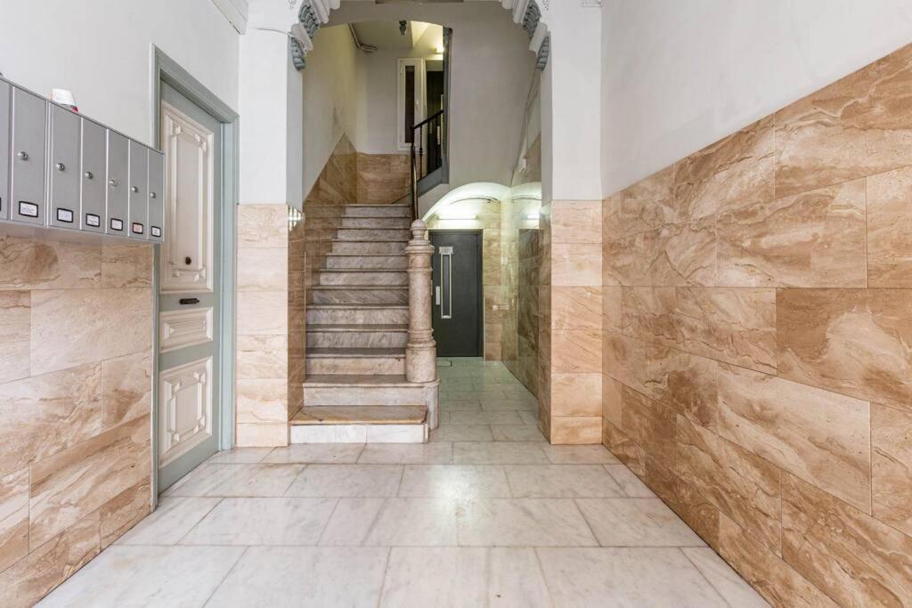 Apartment One Bedroom In City Center *
