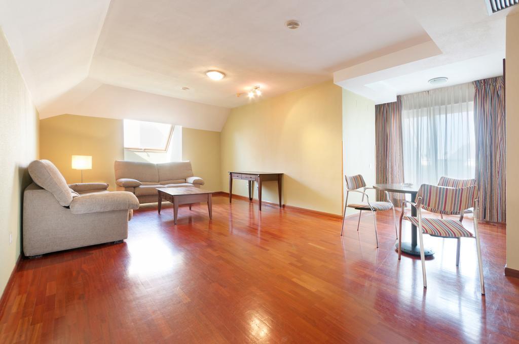 Tryp Sofia Parquesol