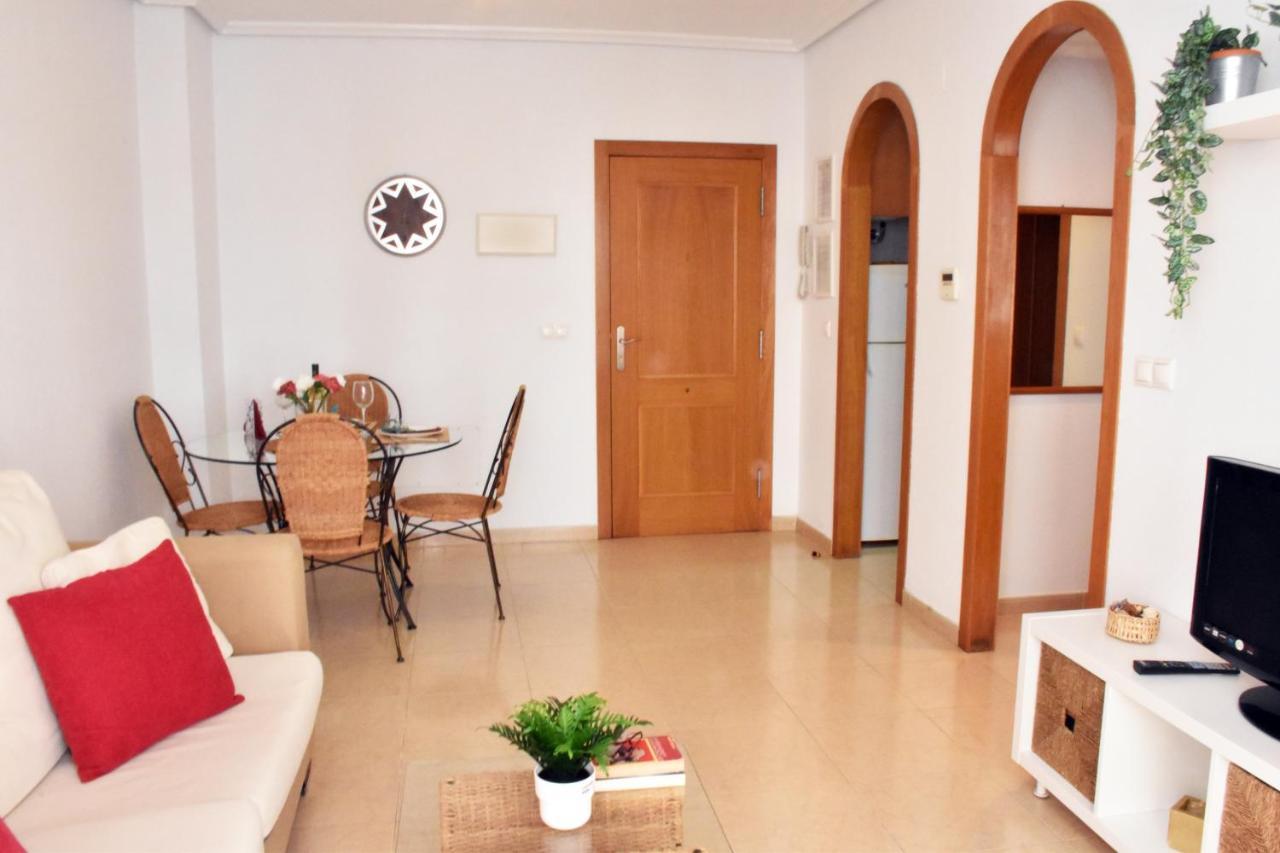 12 Calle San Julián * Torrevieja