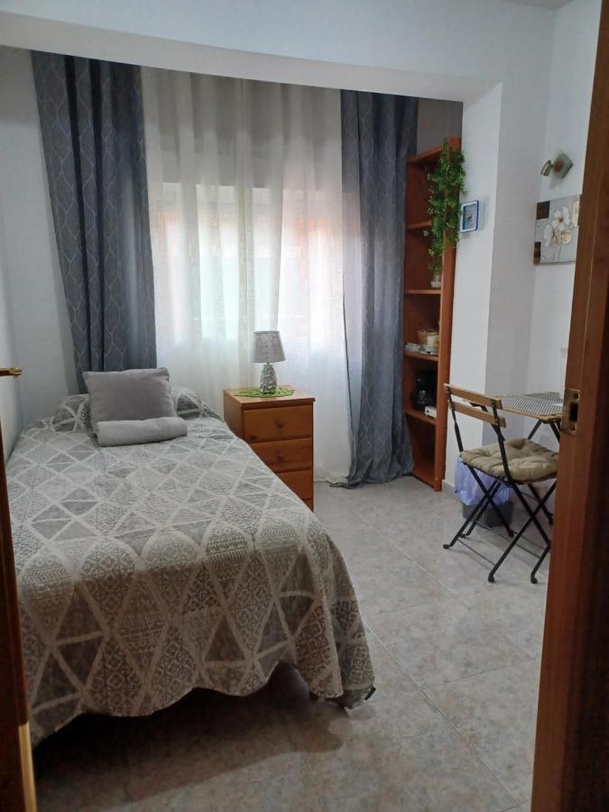 In Habitación en casa particular Alicante