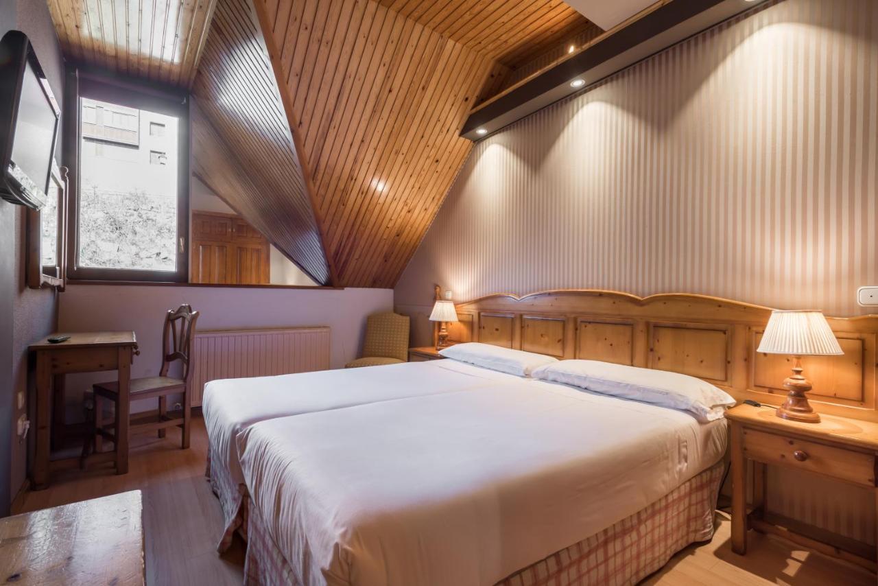 Hotel Yoy De Sallent 3 3*
