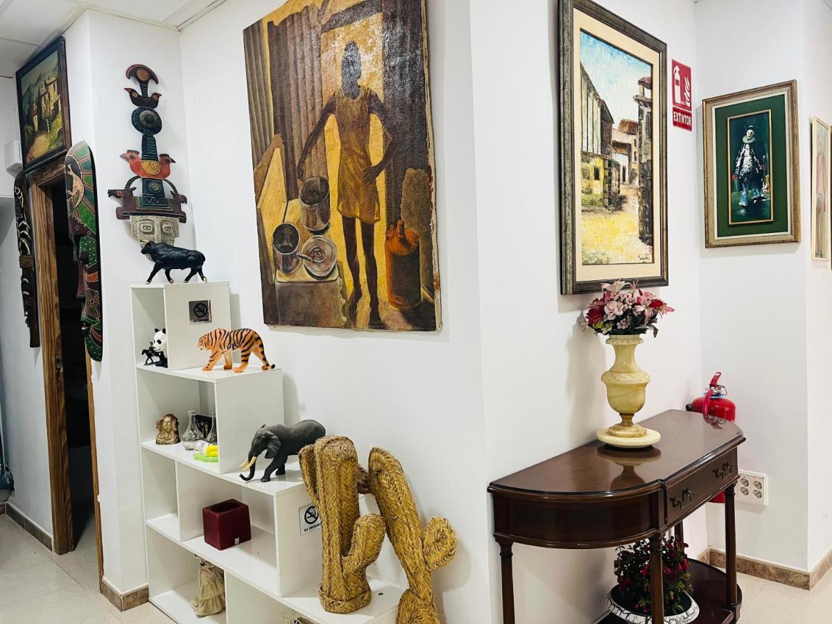 Art House Guest house *
