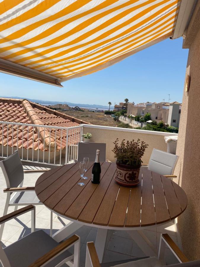 Roof Terrace With Pool, Bikes Included Apartment Torrevieja