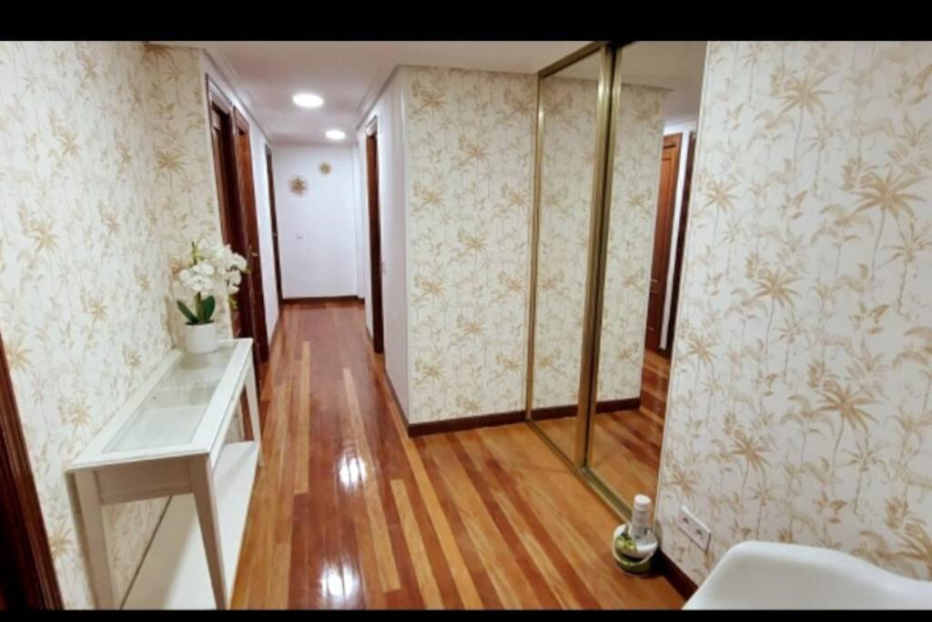 Gran Apartamento Con Vistas Al Mar En El Centro. Castro Urdiales