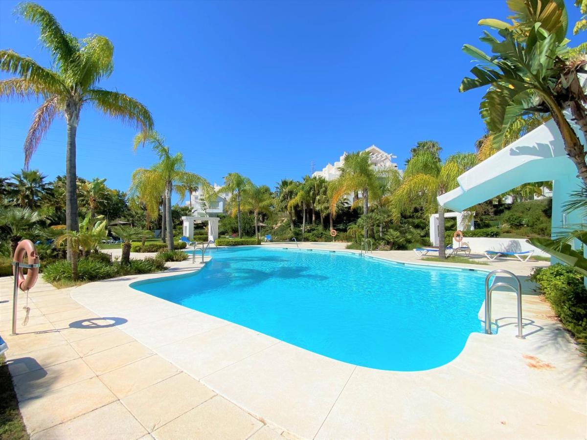 Amazing In Lagoon Apartment Estepona
