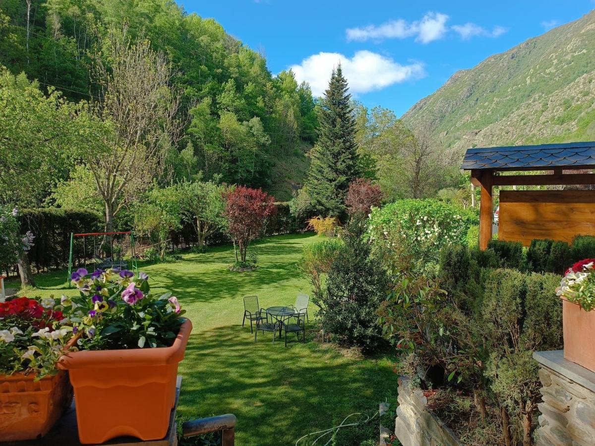 Estanys Blaus 3* Tavascán