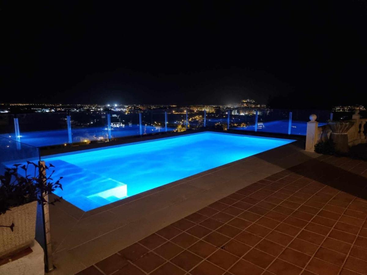 V53 Con Impresionantes Vistas Al Mar Para 8 Personas Villa Denia