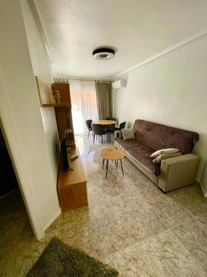 Capitan Friday Apartment Torrevieja