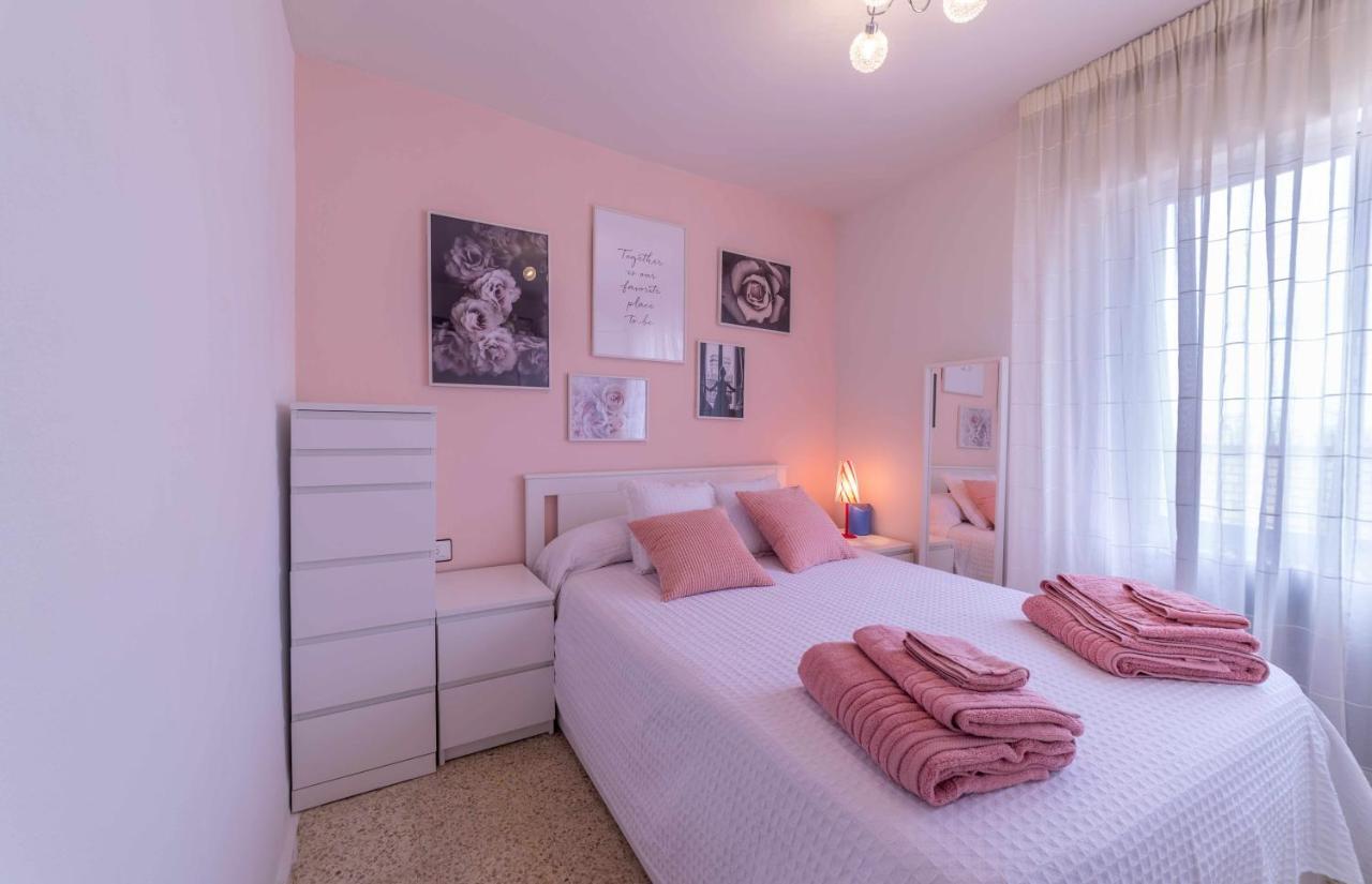 Atico Vinas Apartment *