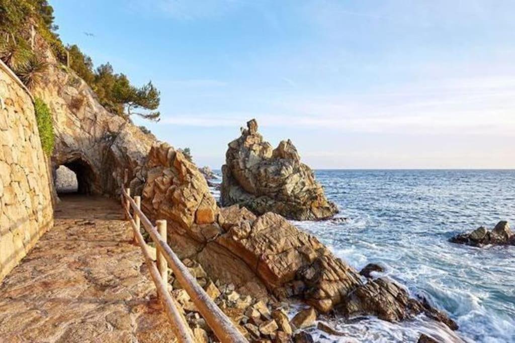 Somriu Fenals Platja Apartamento *