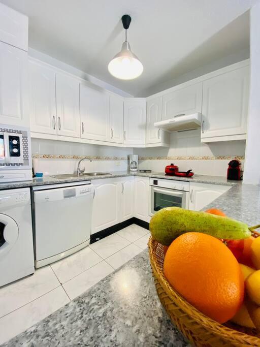 Comfy With Large Terrace Five Minutes From Ocean Apartment Los Cristianos (Tenerife)