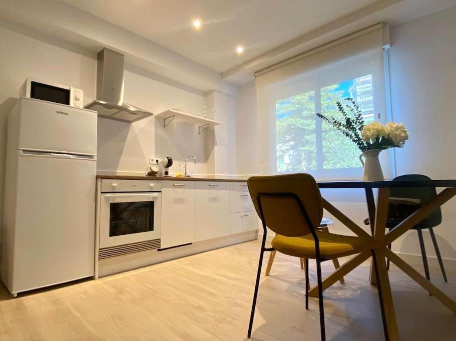 Estudio A Estrenar Totalmente Nuevo En Camelias. Apartamento *