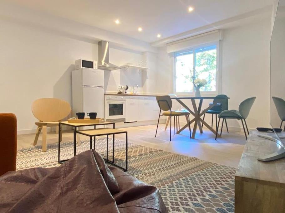 Apartamento Estudio A Estrenar Totalmente Nuevo En Camelias. Vigo