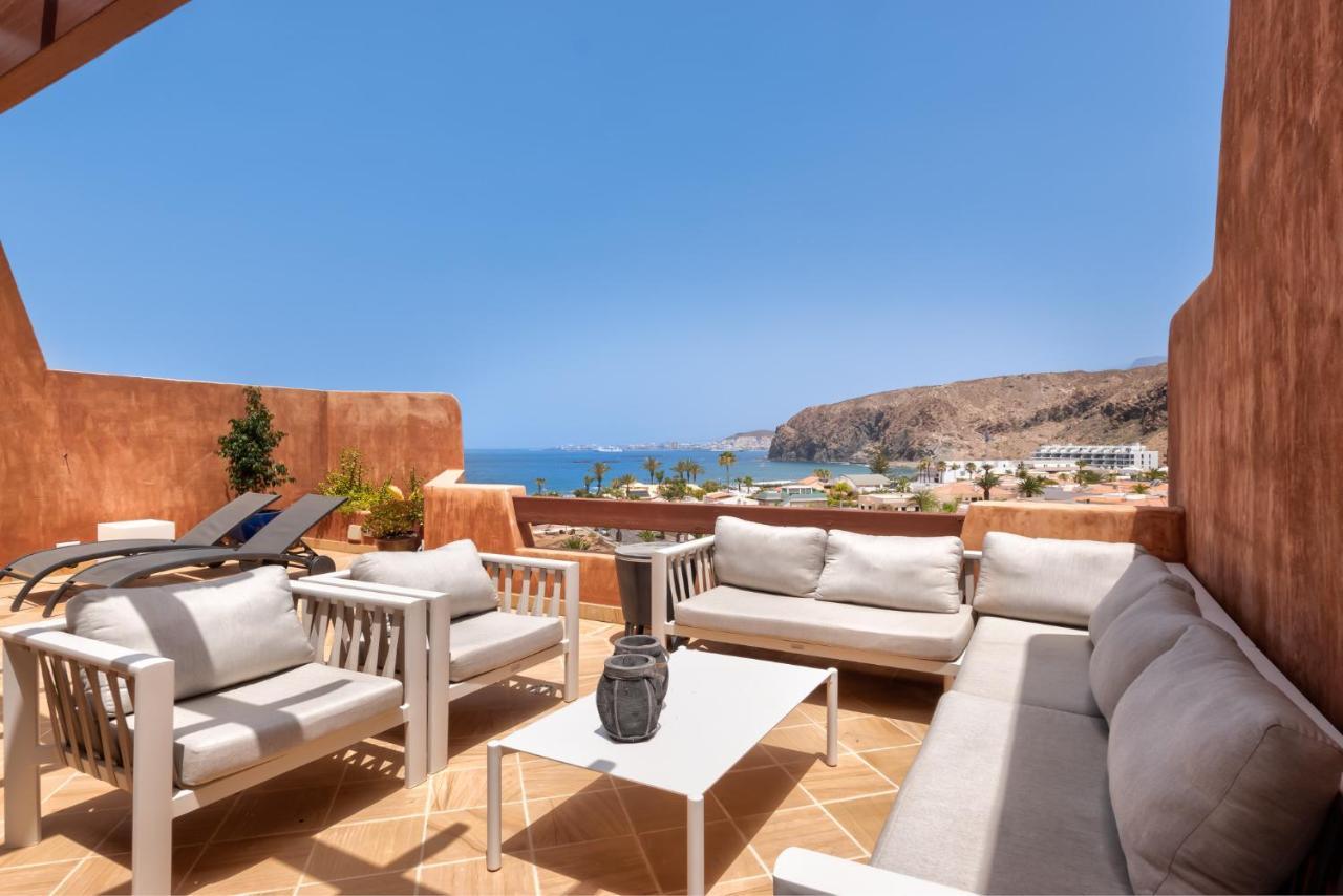 Adjona 2-2 Penthouse Sea View & Jacuzzi 2b Сasa de vacaciones *