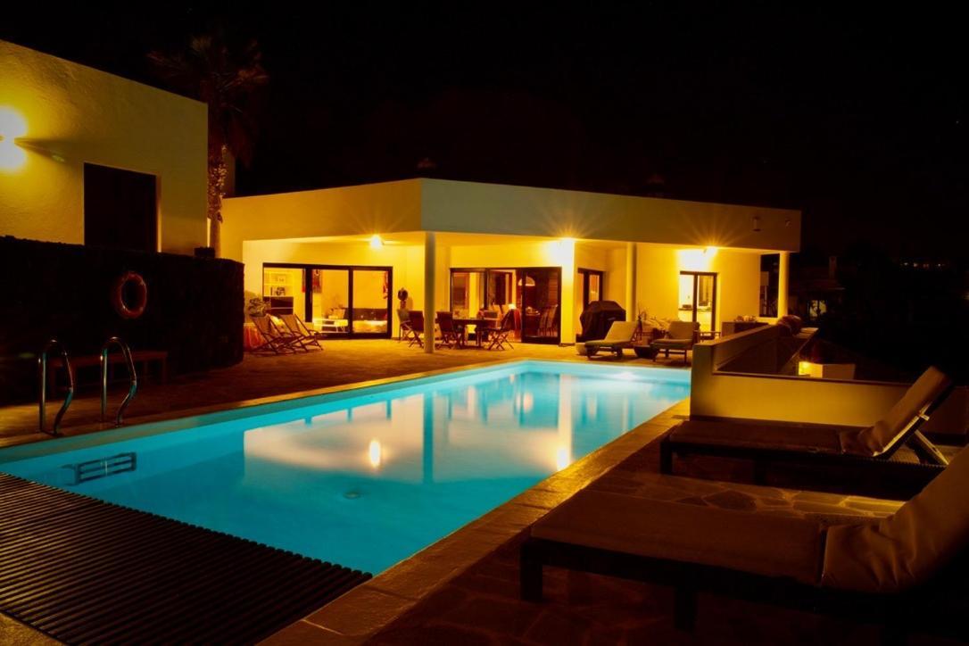 V Villa