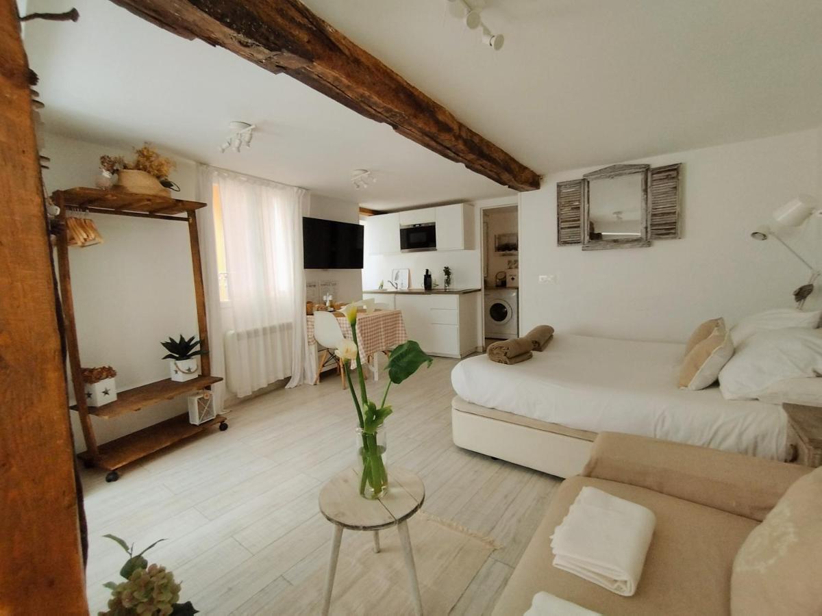 Bonito Ebi-82 Apartment *