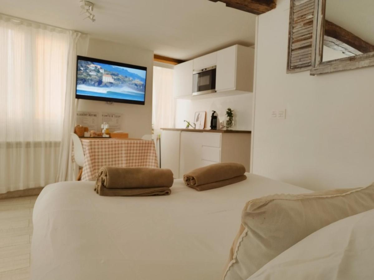 Bonito Ebi-82 Apartment *