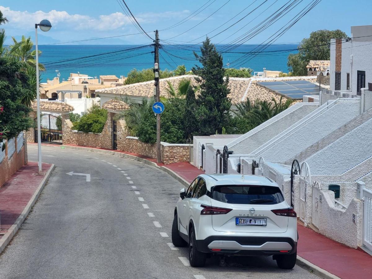 Cozy And Sunny Two Bedroom La Mata Beach Apartamento *