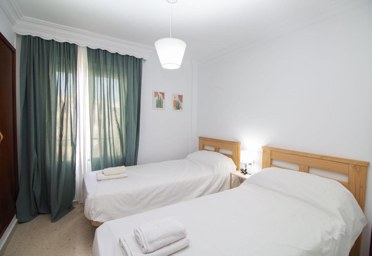 Lightbooking Las Marismas Chiclana Apartment