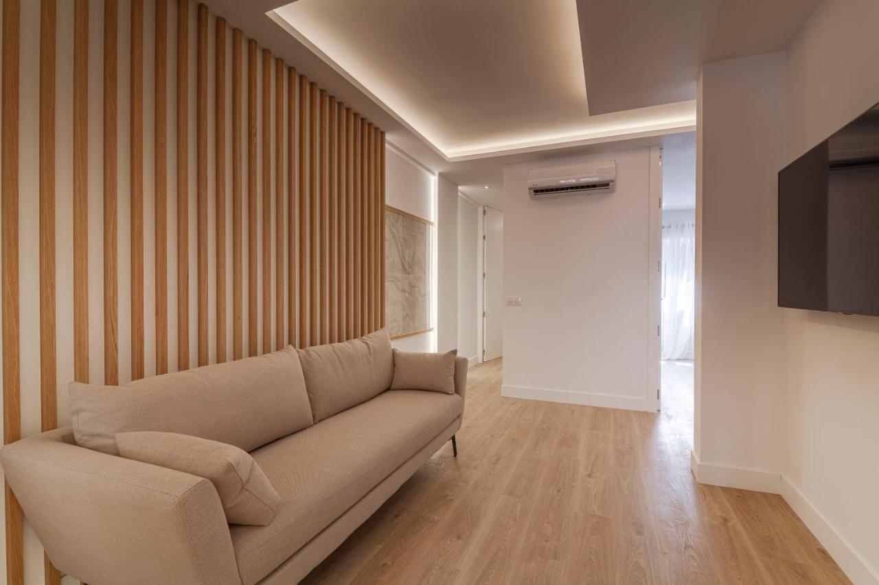 Gran Via I Calle De Silva 2br 2bh Apartamento