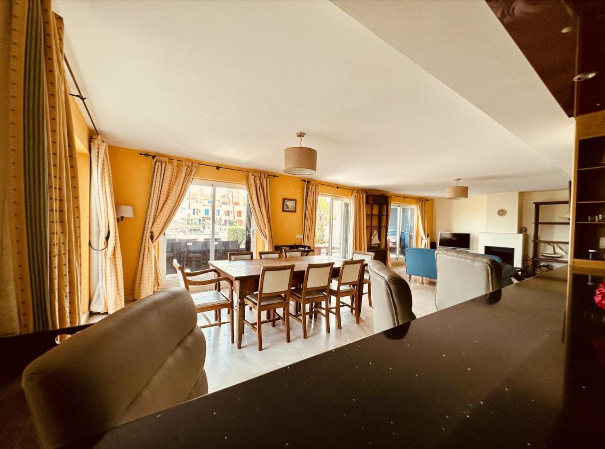 Holiday home Casa Arlequin Sotogrande