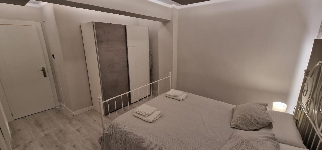 Apartamento Rincon De Frey - Renovado Centro 4/6 Pax, Wifi *