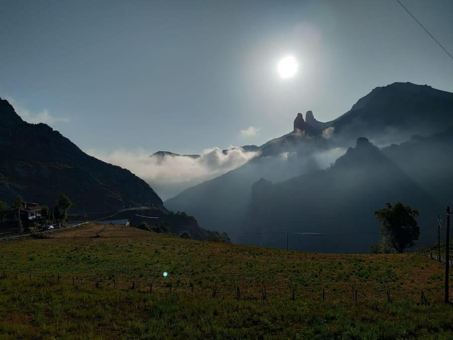 Holiday home Casa Rustica En Con Vistas A La Montana Dobres