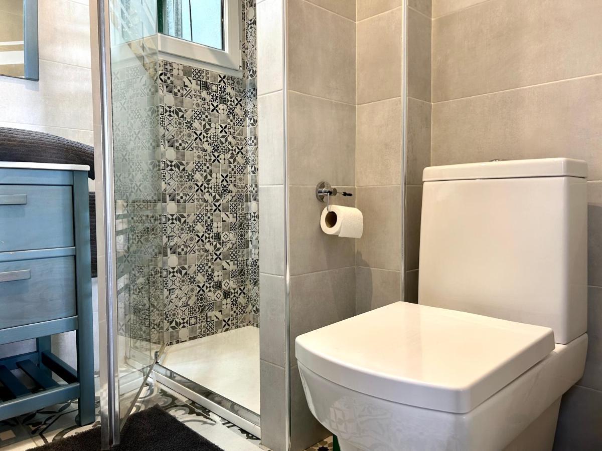 5 Minuti Dalla Moderno Loft Con Terrazzo Apartamento