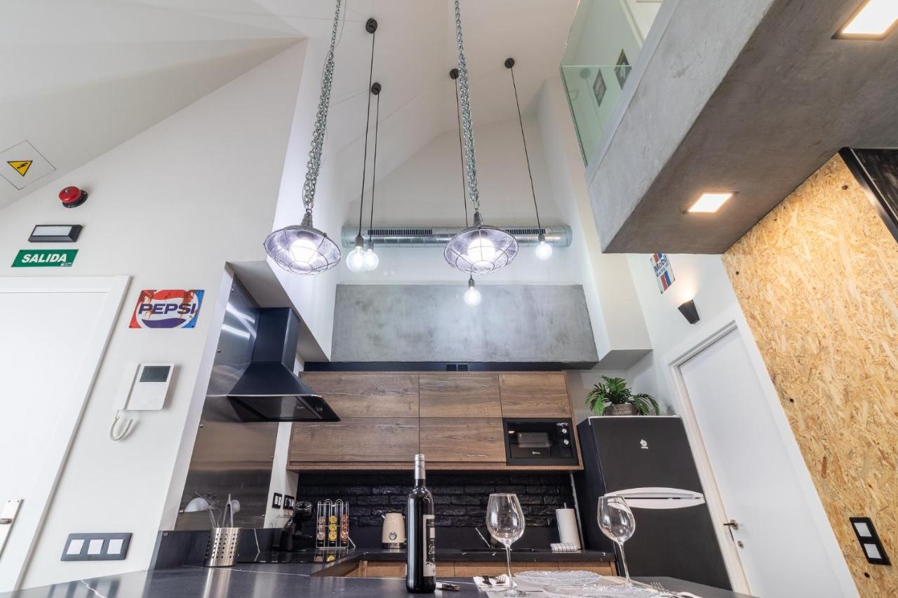 Apartment Flatguest Industrial Loft By Marina - Wifi *