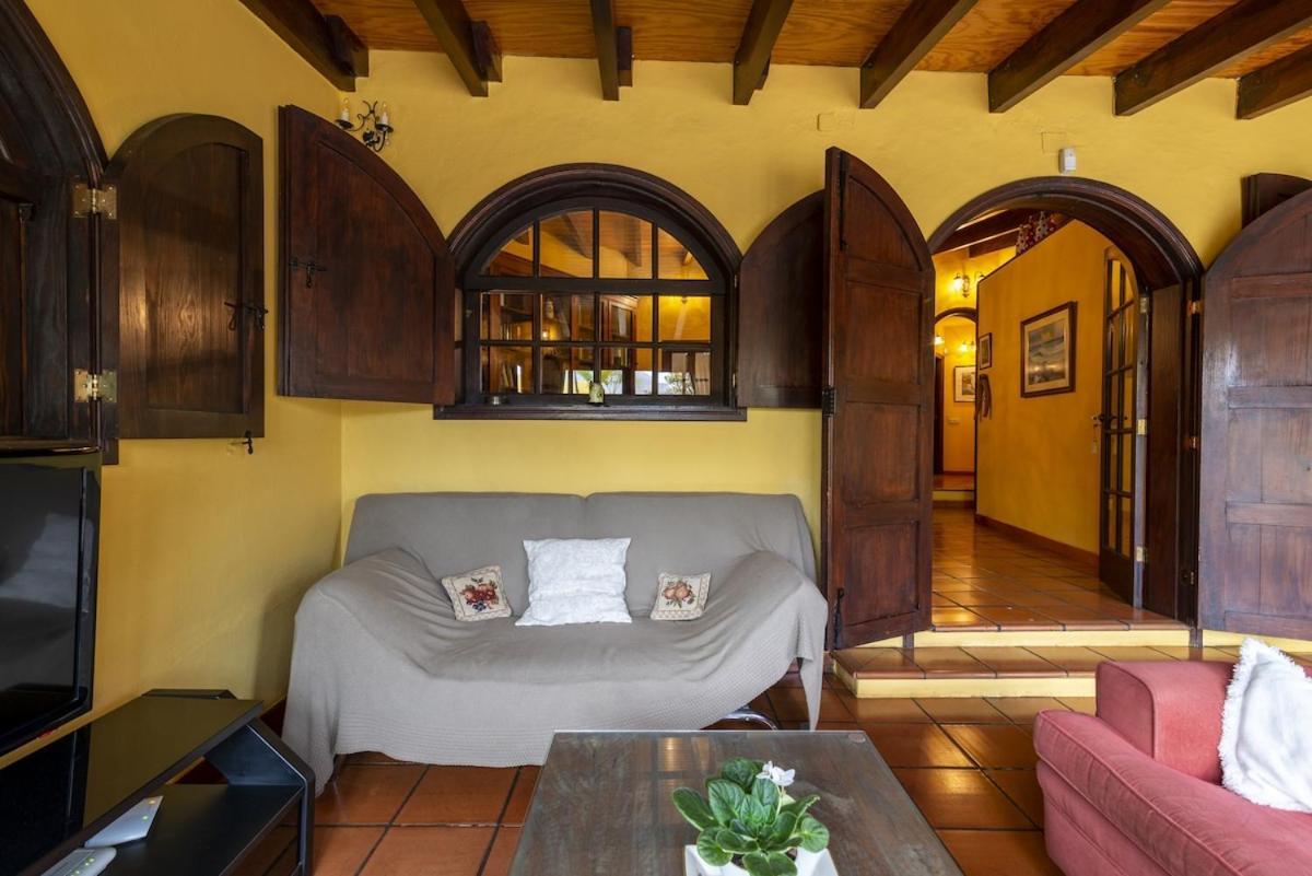 Villa Con Piscina Privada Gran Jardín, Barbacoa Y Parking *