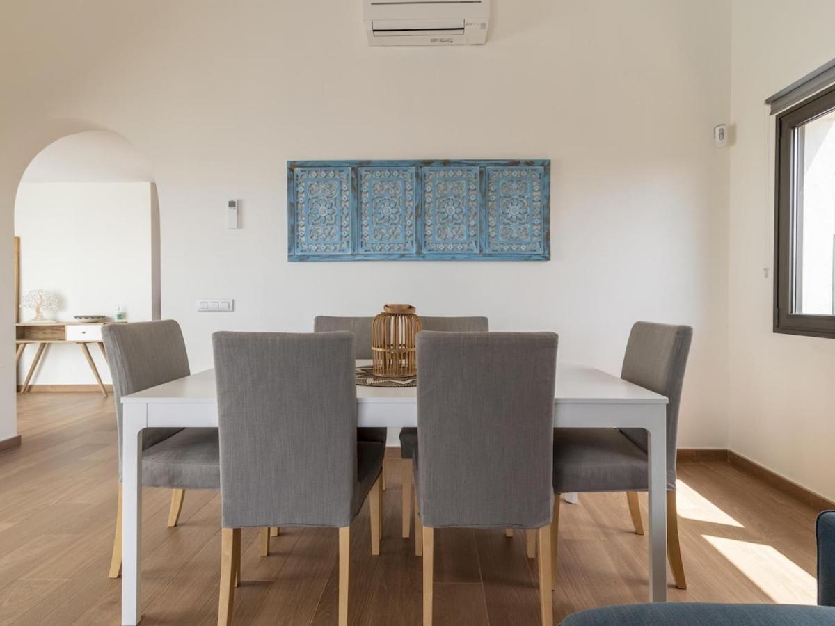 Villa Lightbooking Pueblo Majorero Piscina Climatizada