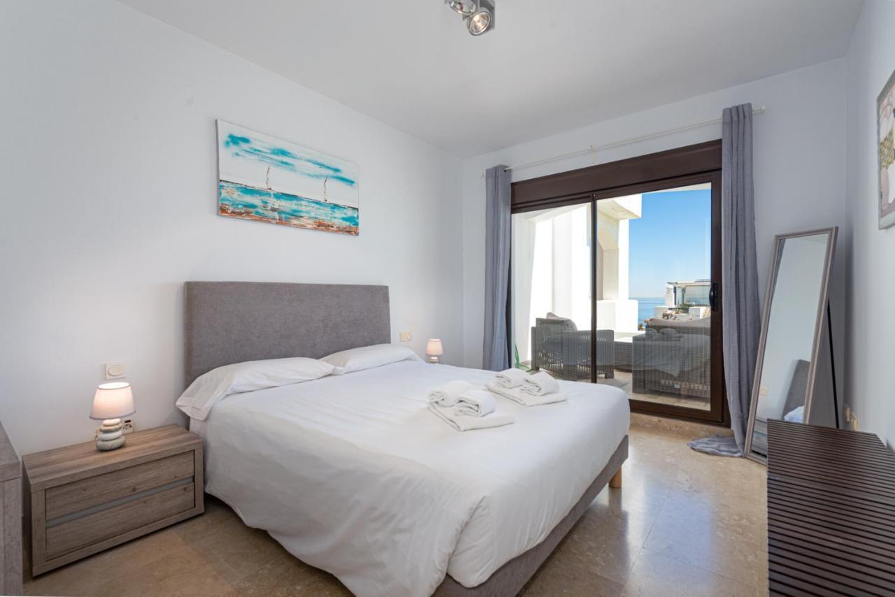 2149-amazing Groundfloor 3 Bedrooms On Golf, Pools * Alcaidesa