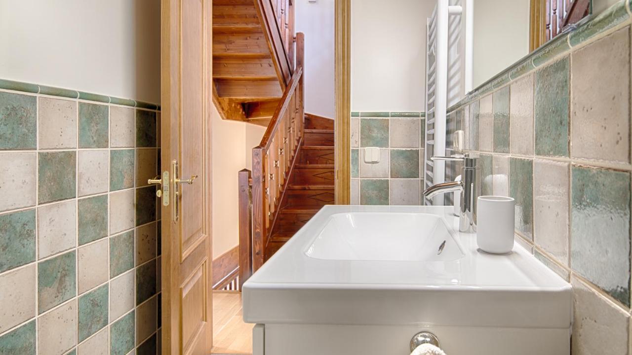 Saplan Real Estate Arres De Sus