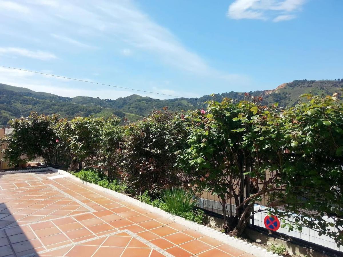 Vistablanca: Panoramic Views With Pool Near Alhambra Country house *