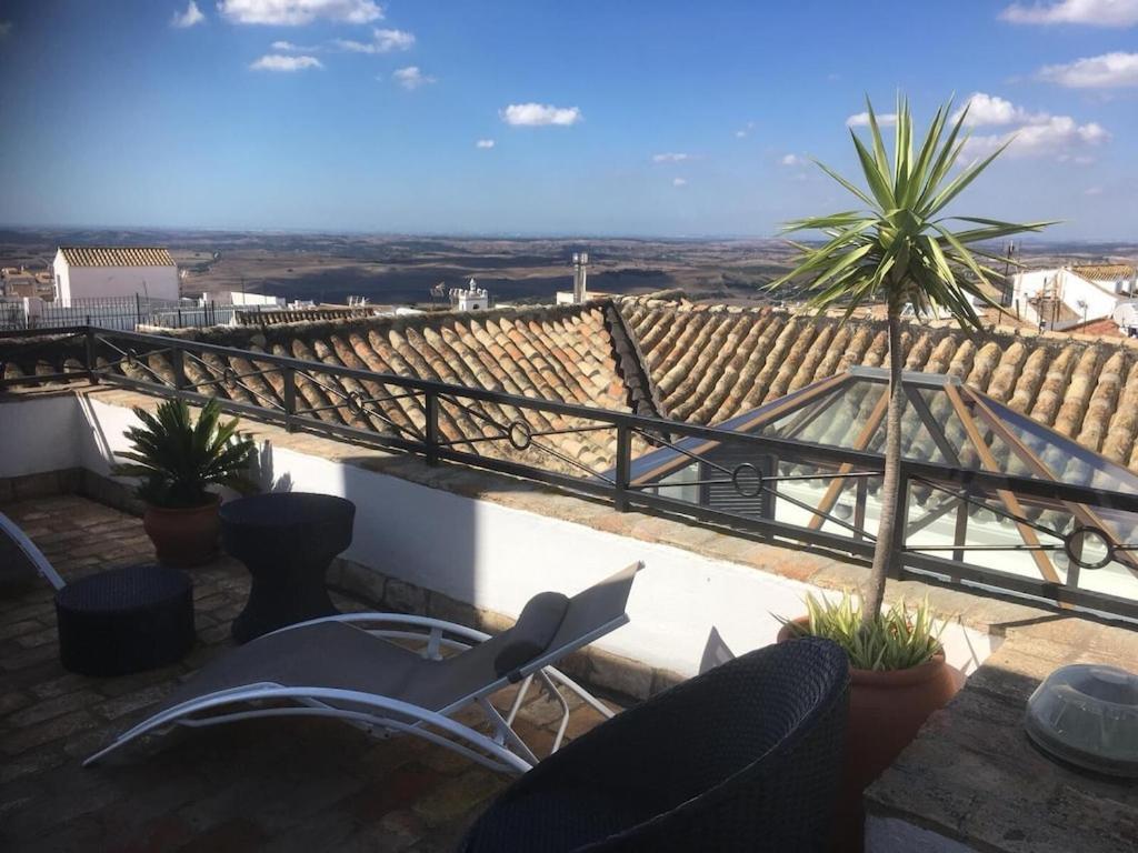 Sidonia, Luxury Historic Modern Townhouse, Swimming Pool, Terraces, Sea View. Apartamento Medina-Sidonia