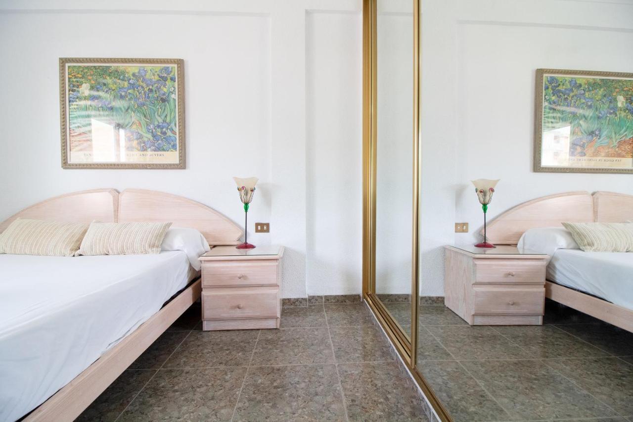 Apartment Global Properties, Con Terraza Y Piscina A Un Paso De La Playa
