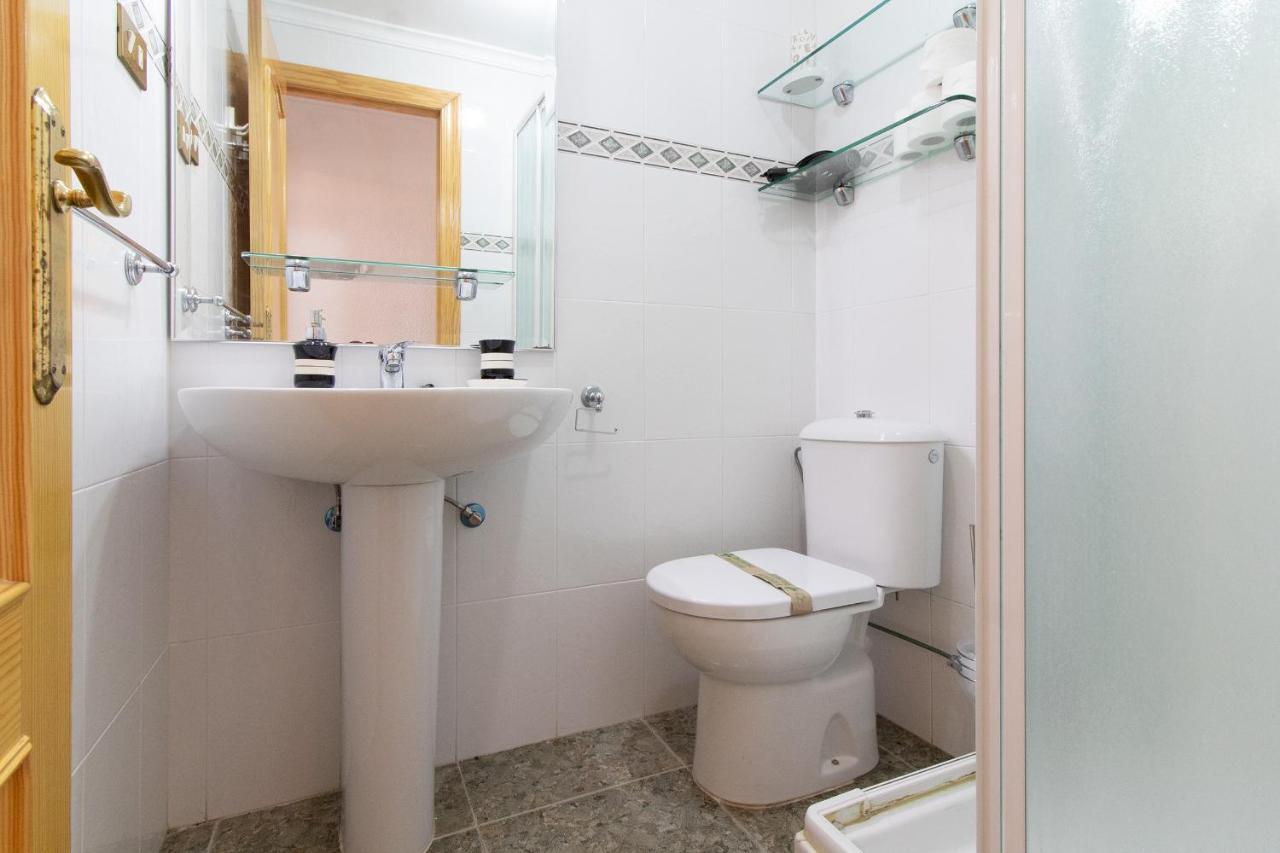 Global Properties, Con Terraza Y Piscina A Un Paso De La Playa *