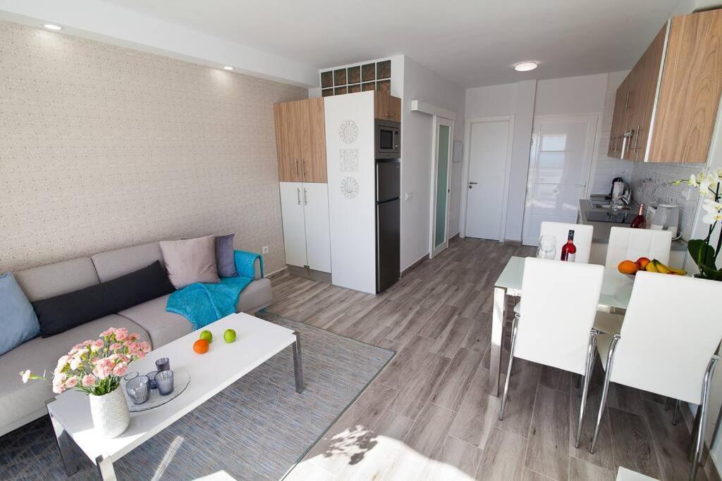 Island Village With Apartamento Costa Adeje (Tenerife)