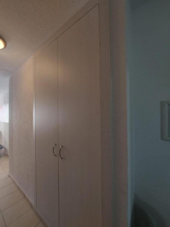 Apartment The House Of Nonni Ventura - Beachfront, Ocean View, Wi-fi, Aircon, Swimming Pool
