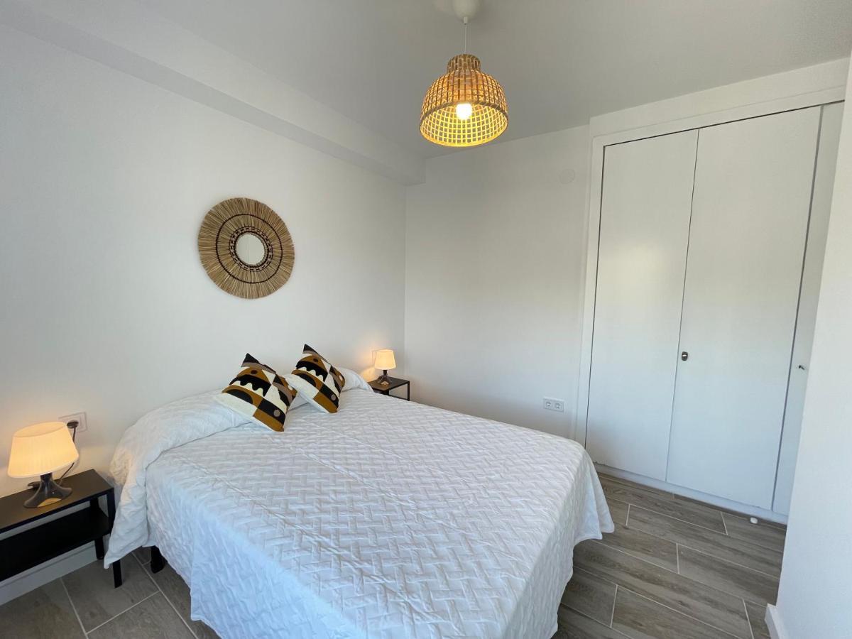 Apartamento Nuevo, Primera Linea De Playa, Con Piscina Y Vistas Al Mar Cullera