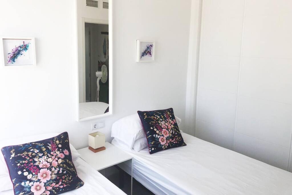 Villamartin Spacious Modern Flat -3 Pools Jacuzzi Tennis Golf Apartamento