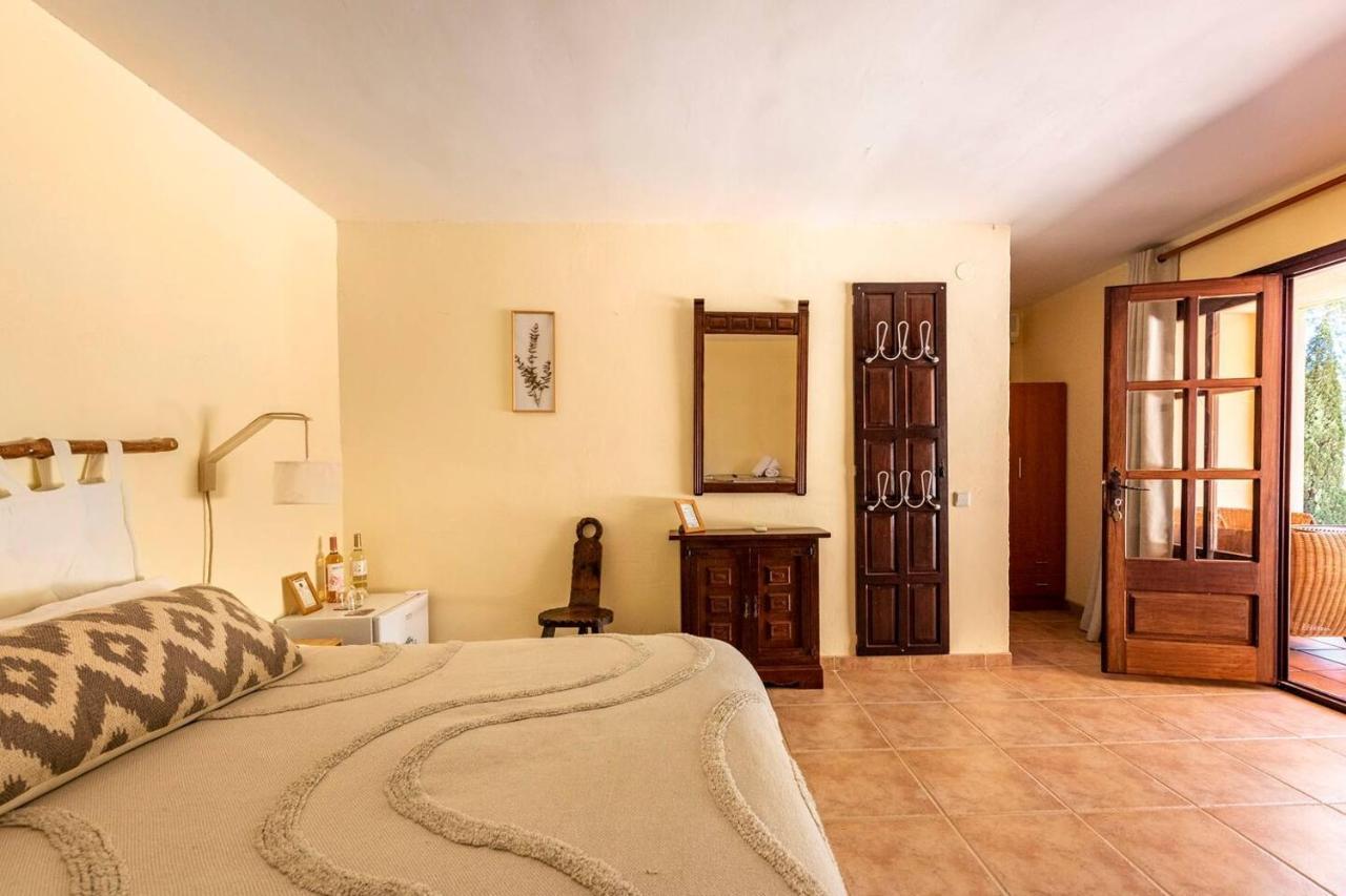 Bed & Breakfast Aldeamia, Forest, Mountain View, At 8 Min