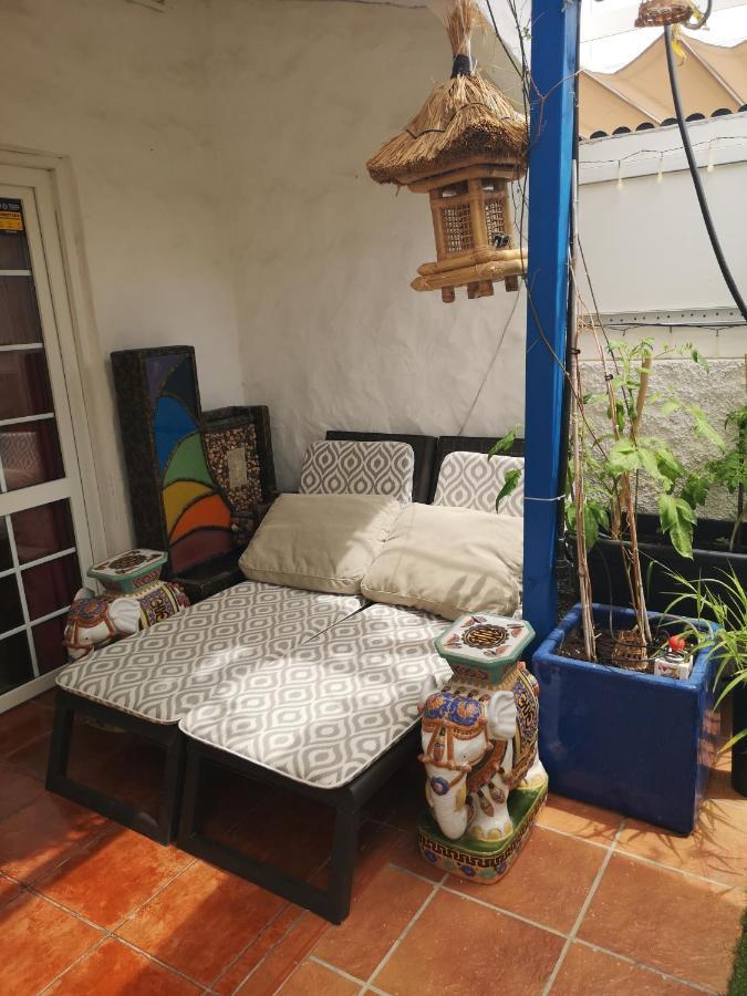 Yumbo Bed and breakfast