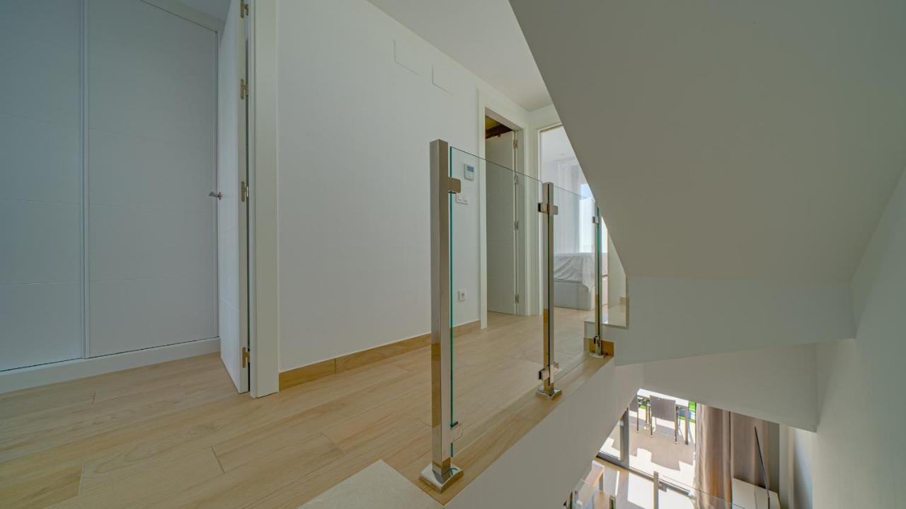 Duplex *
