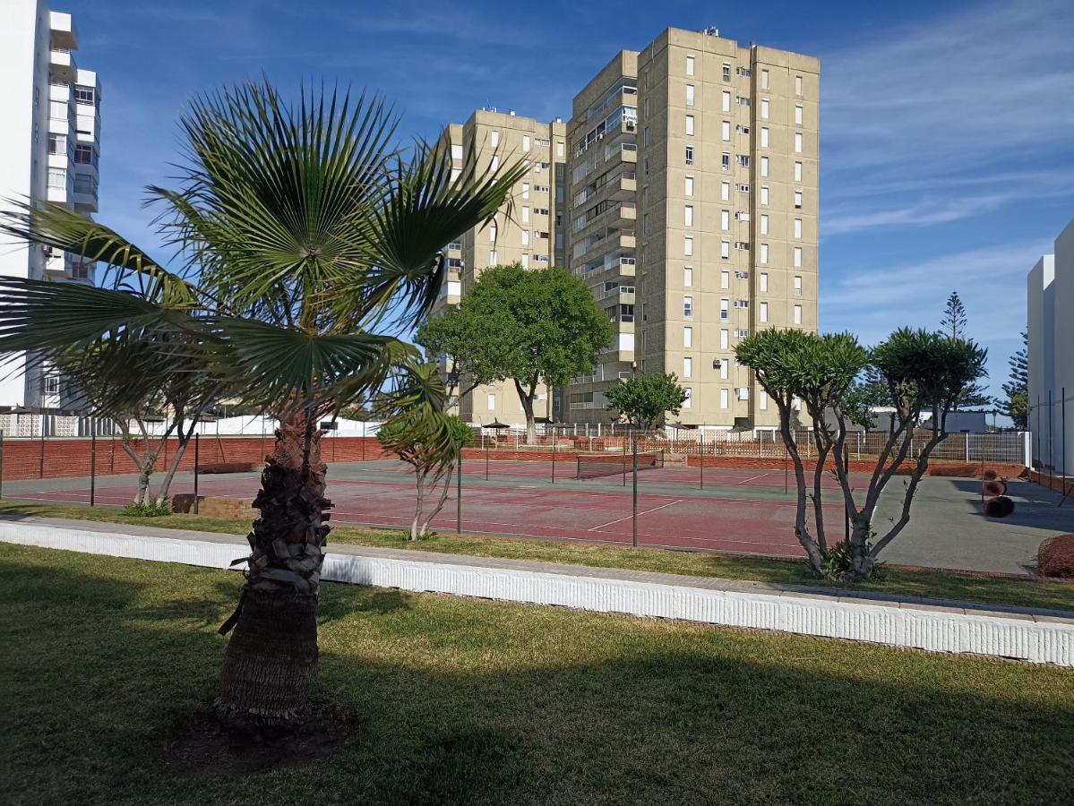Apartamento Bajo En Valdelagrana, Primera Linea De Playa